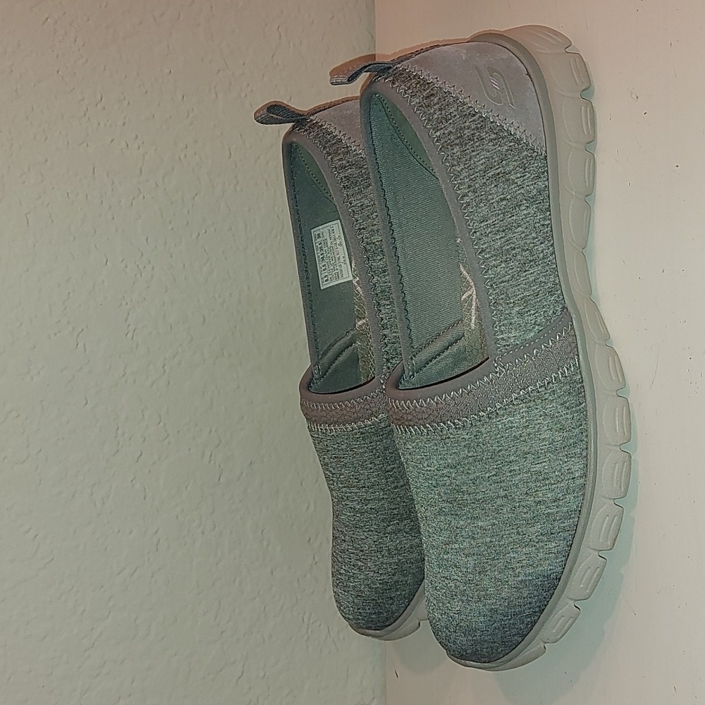 Skechers Womens Gray Memory Foam E2 Flex 3.0 Swift Motion Slip on Shoes